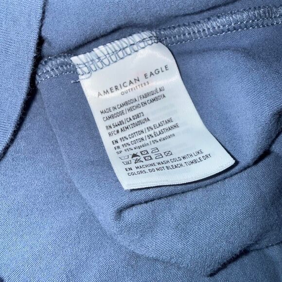 American Eagle blue crop top, Size Medium - Picture 4 of 4